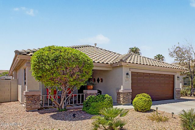15777 W LATHAM Street, Goodyear, AZ 85338