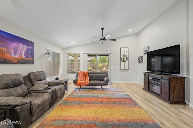 15777 W LATHAM Street, Goodyear, AZ 85338
