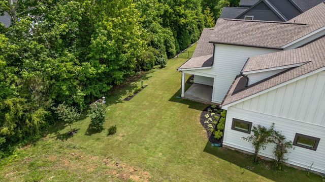 7723 Carnice Drive, Ooltewah, TN 37363