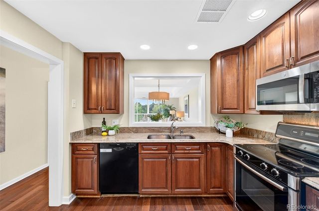 1900 E Girard Place 508, Englewood, CO 80113