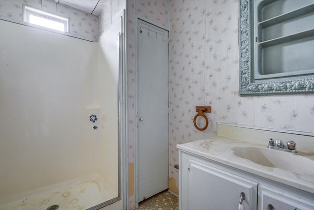 17677 Olinda Road, Anderson, CA 96007