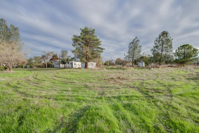 17677 Olinda Road, Anderson, CA 96007