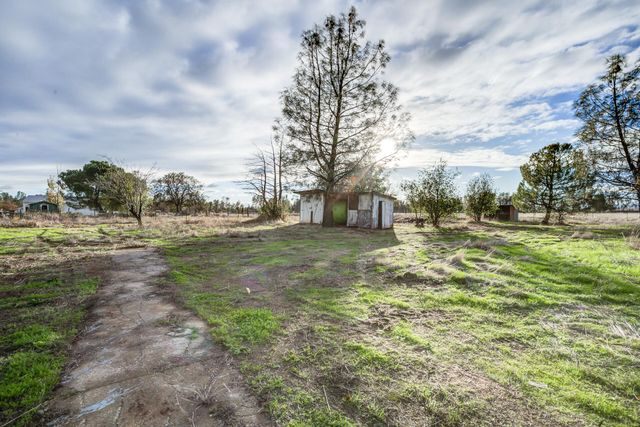 17677 Olinda Road, Anderson, CA 96007
