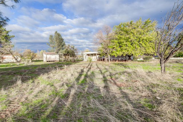 17677 Olinda Road, Anderson, CA 96007