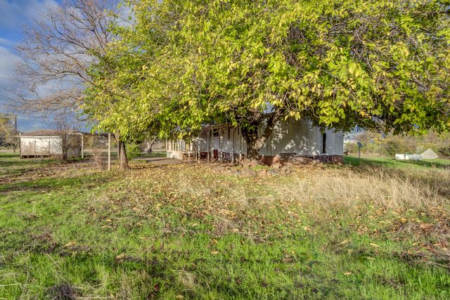 17677 Olinda Road, Anderson, CA 96007