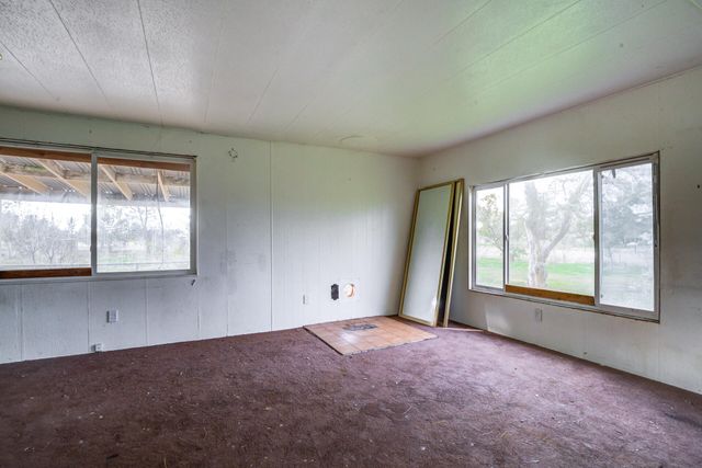 17677 Olinda Road, Anderson, CA 96007