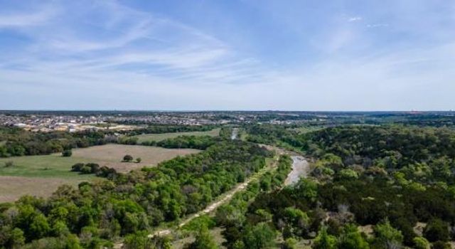 200 Spring Bluff LN, Georgetown, TX 78628