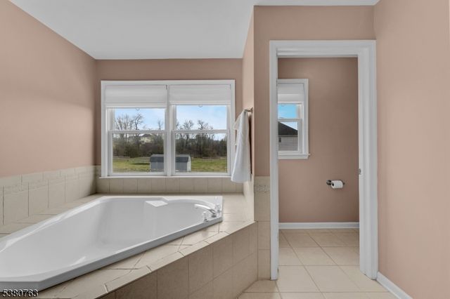 107 Mc Cullough Rd, Washington Twp., NJ 07882