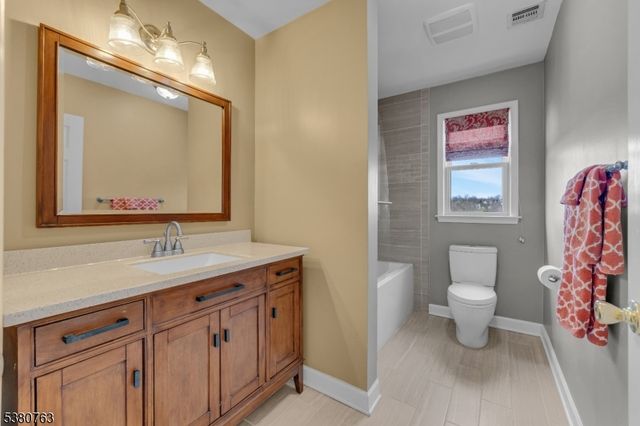 107 Mc Cullough Rd, Washington Twp., NJ 07882