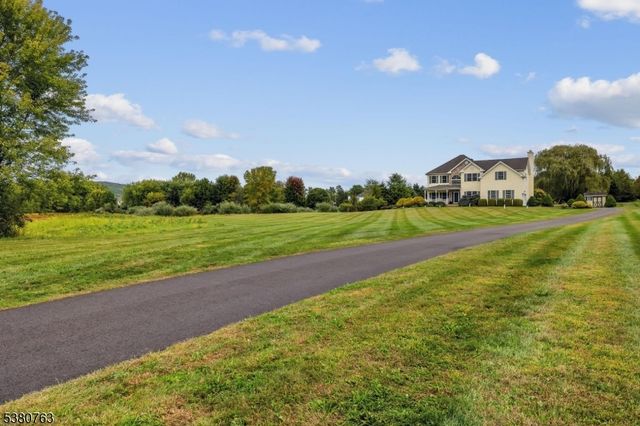 107 Mc Cullough Rd, Washington Twp., NJ 07882