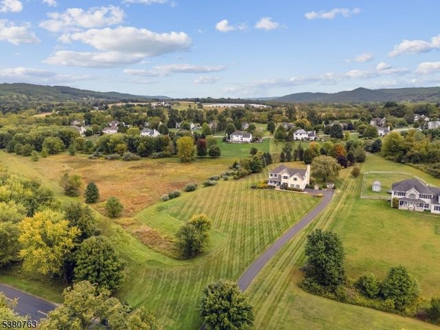 107 Mc Cullough Rd, Washington Twp., NJ 07882