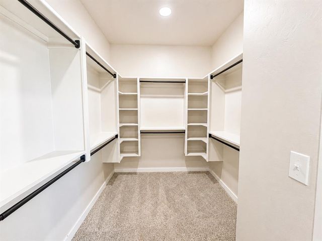 18020 Fields Drive, Edmond, OK 73012