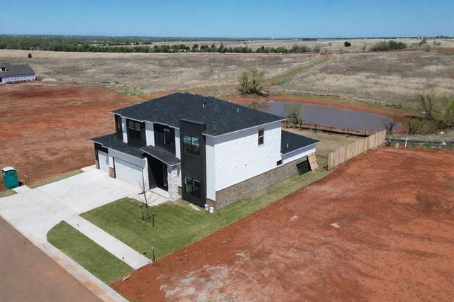 18020 Fields Drive, Edmond, OK 73012