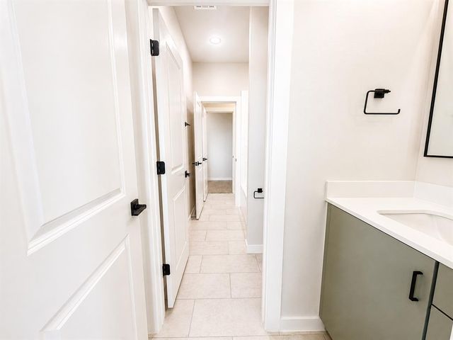 18020 Fields Drive, Edmond, OK 73012