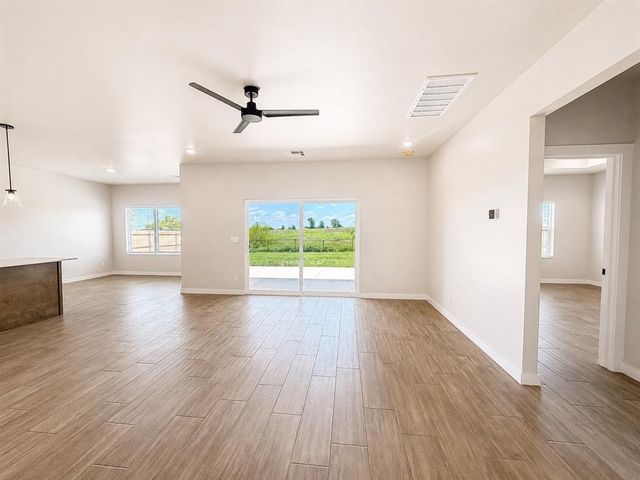 18020 Fields Drive, Edmond, OK 73012