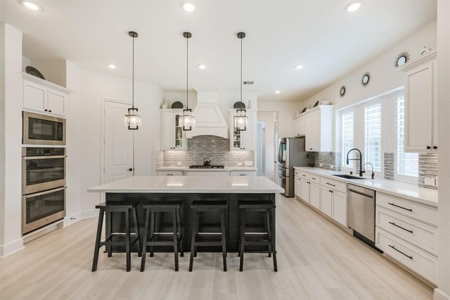 13611 Saddlebred Springs Lane, Cypress, TX 77429