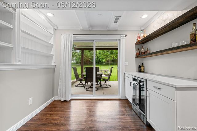2904 Sun Terrace Drive, Hartland, MI 48353