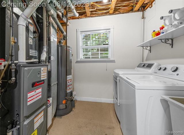 2904 Sun Terrace Drive, Hartland, MI 48353