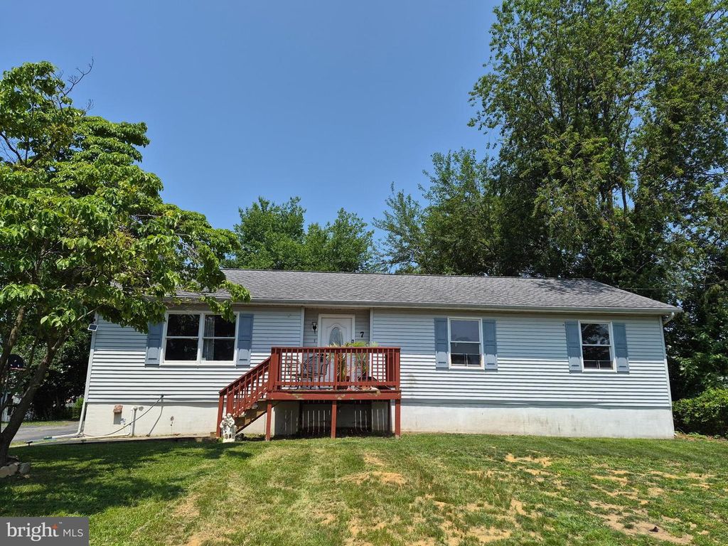 7 ROOSEVELT AVE, Wilmington, DE 19804