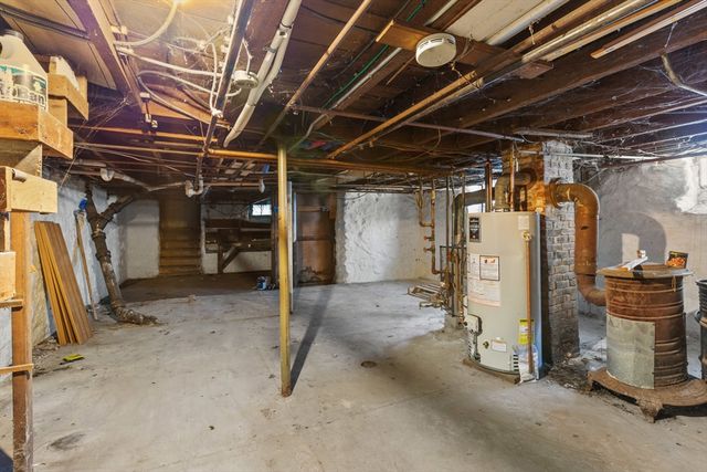 127 Spruce St, Lawrence, MA 01841