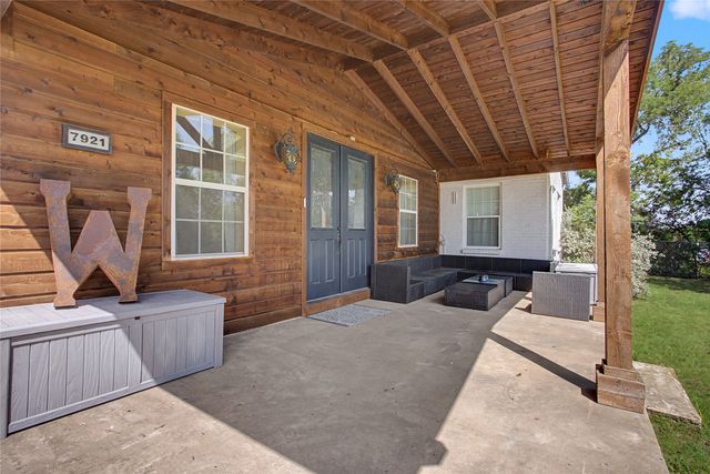 7921 White Settlement Road, White Settlement, TX 76108