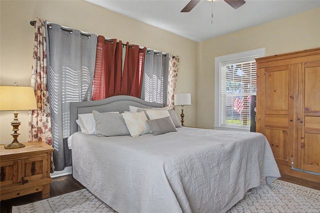 7921 White Settlement Road, White Settlement, TX 76108