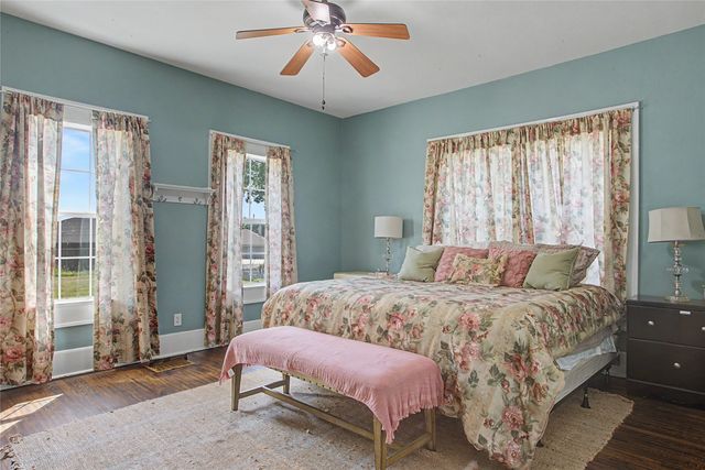 7921 White Settlement Road, White Settlement, TX 76108
