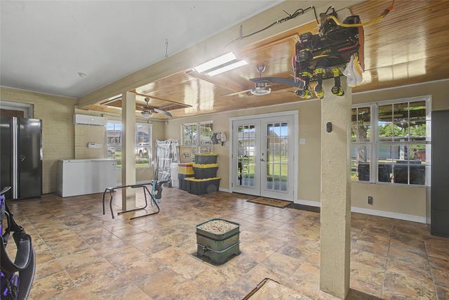 7921 White Settlement Road, White Settlement, TX 76108
