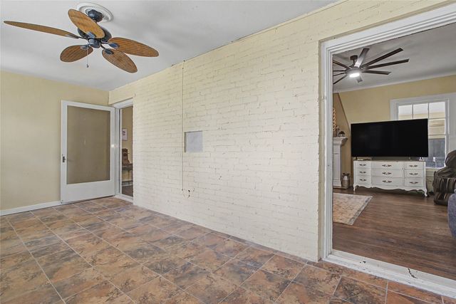 7921 White Settlement Road, White Settlement, TX 76108