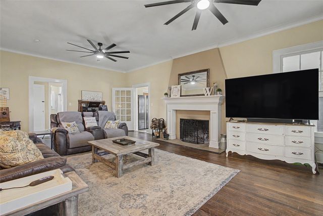 7921 White Settlement Road, White Settlement, TX 76108