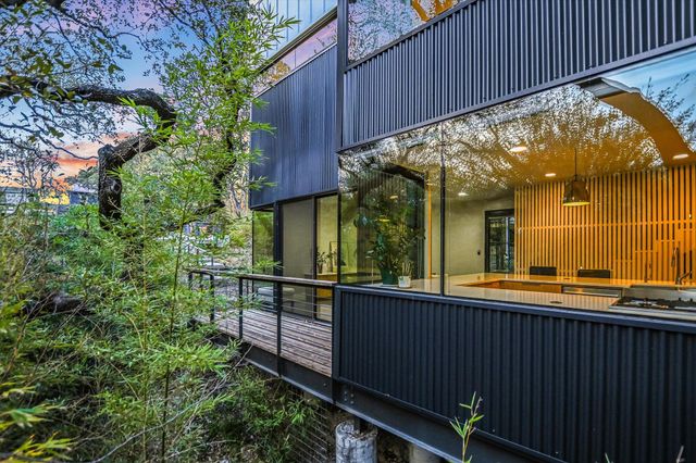 1325 Bonham TER A, Austin, TX 78704