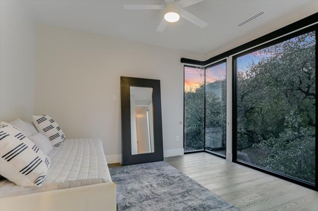 1325 Bonham TER A, Austin, TX 78704