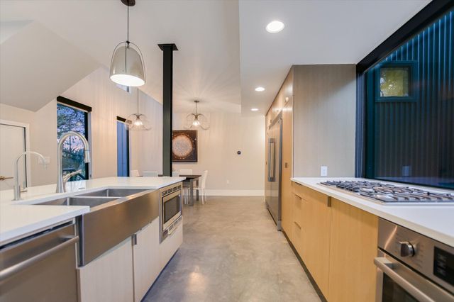 1325 Bonham TER A, Austin, TX 78704