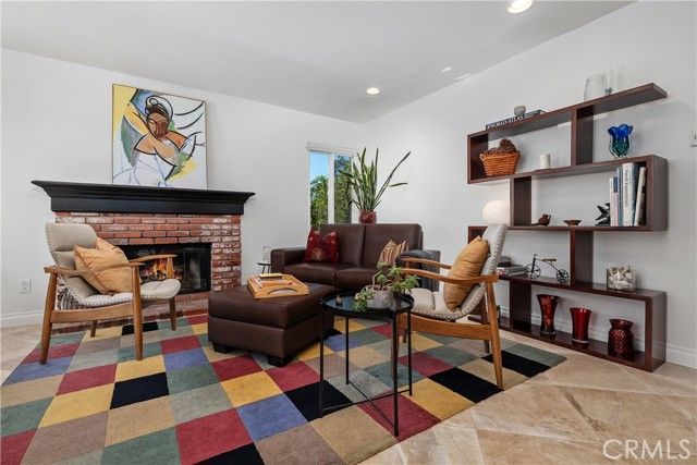 7238 Woodvale Court, West Hills (los Angeles), CA 91307