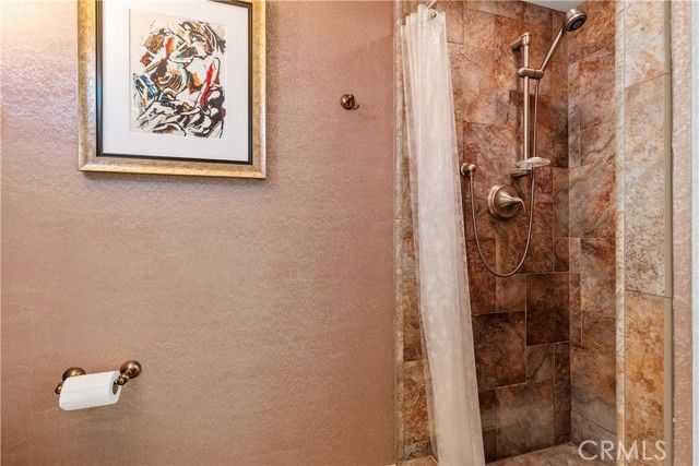 7238 Woodvale Court, West Hills (los Angeles), CA 91307