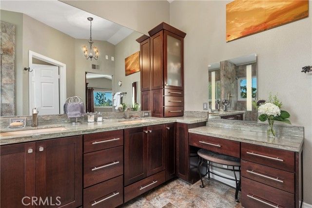 7238 Woodvale Court, West Hills (los Angeles), CA 91307