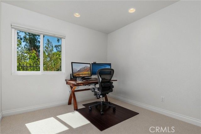 7238 Woodvale Court, West Hills (los Angeles), CA 91307
