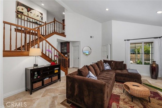 7238 Woodvale Court, West Hills (los Angeles), CA 91307