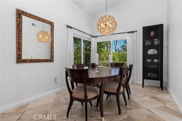 7238 Woodvale Court, West Hills (los Angeles), CA 91307