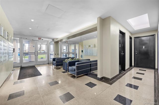 7 Fordham Hill Oval 2E, Bronx, NY 10468