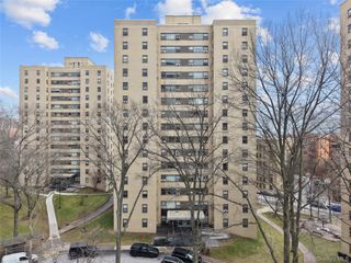 7 Fordham Hill Oval 2E, Bronx, NY 10468