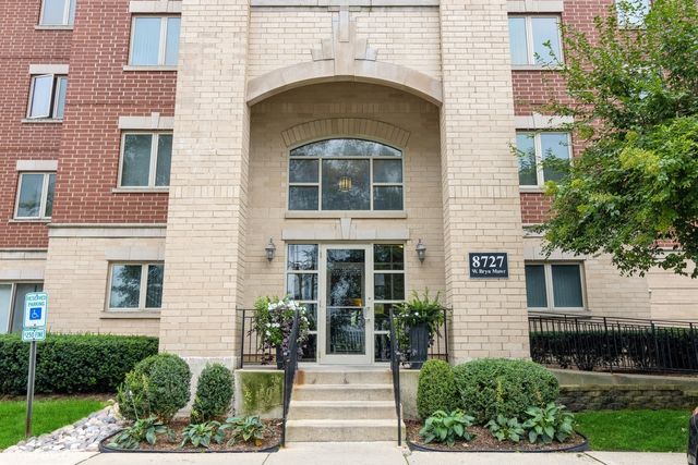 8727 W Bryn Mawr Avenue 206, Chicago, IL 60631