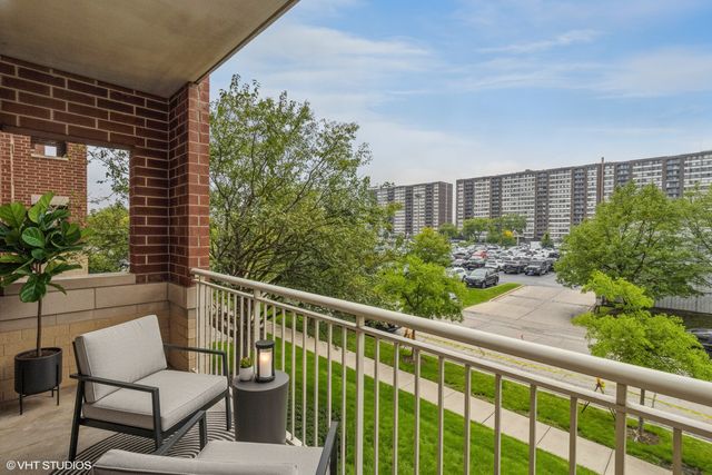 8727 W Bryn Mawr Avenue 206, Chicago, IL 60631