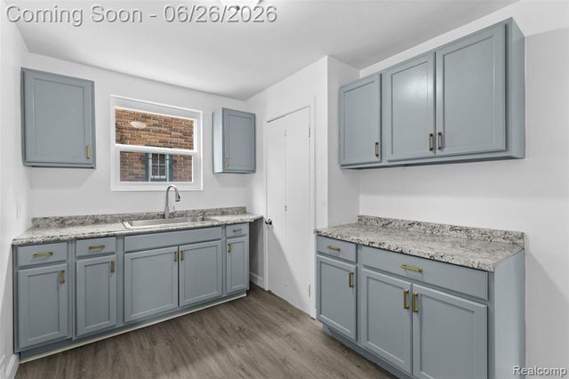 8310 Whitcomb Street, Detroit, MI 48228