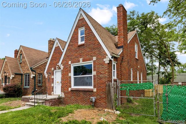 8310 Whitcomb Street, Detroit, MI 48228