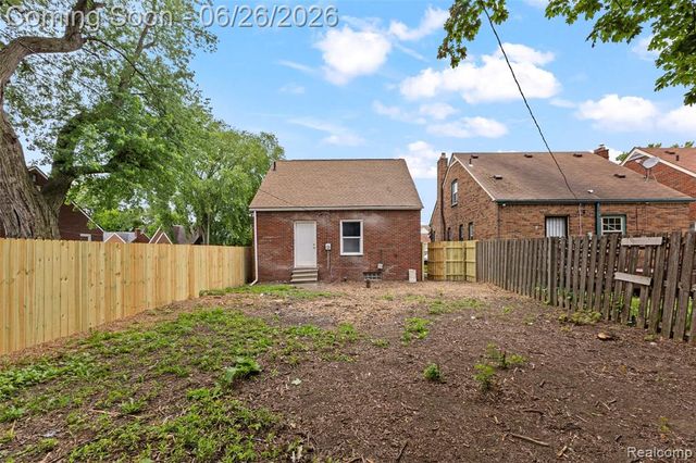 8310 Whitcomb Street, Detroit, MI 48228