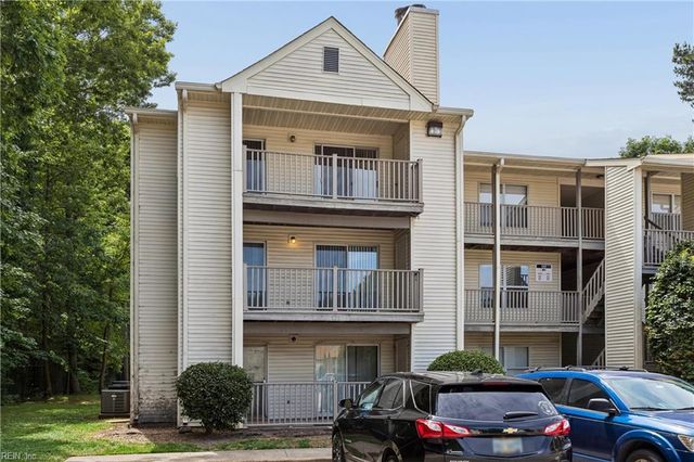 541 Pineland Cir Apt 201, Newport News, VA 23608