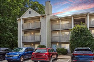 541 Pineland Cir Apt 201, Newport News, VA 23608