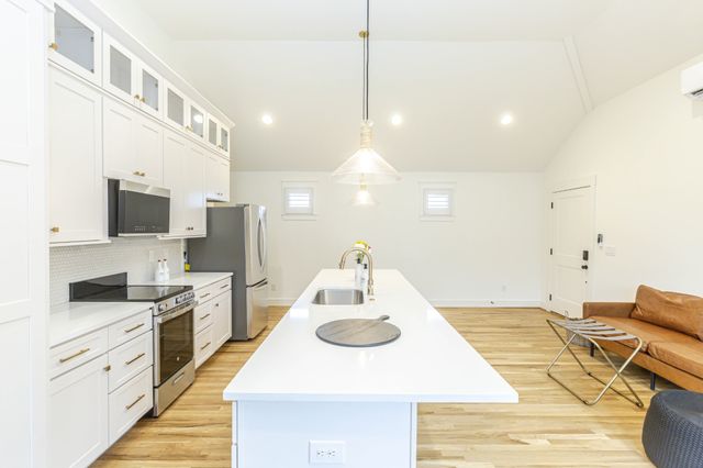 2213B Belmont Blvd, Nashville, TN 37212