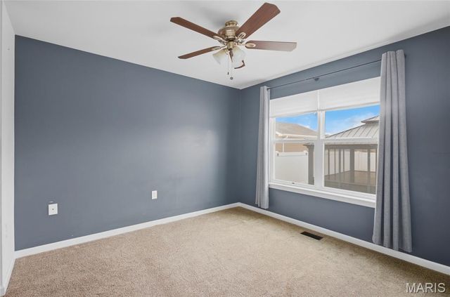 9933 Linn Avenue, St Louis, MO 63125